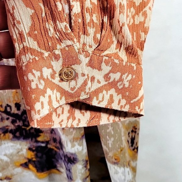 Zac&Rachel Pattern Print Button Top w Long Sleeves and tie dye Hemline Size 1X - Picture 5 of 8